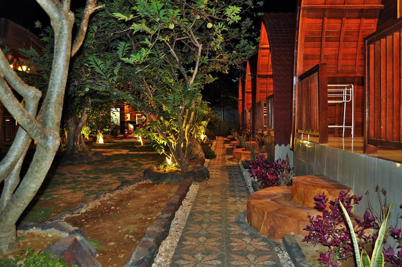 Setilas Bungalows Batununggul Extérieur photo